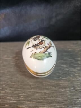 hand-painted Herend Hungary Rothschild Bird and Butterflies porcelain egg